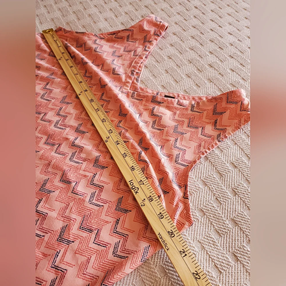 Eddie Bauer UPF 50+ Departure V-Neck Tank Top - Picture 7 of 8